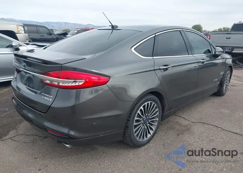 2018 Ford Fusion Hybrid Titanium из США, поврежденный, VIN 3FA6P0RU9JR241011
